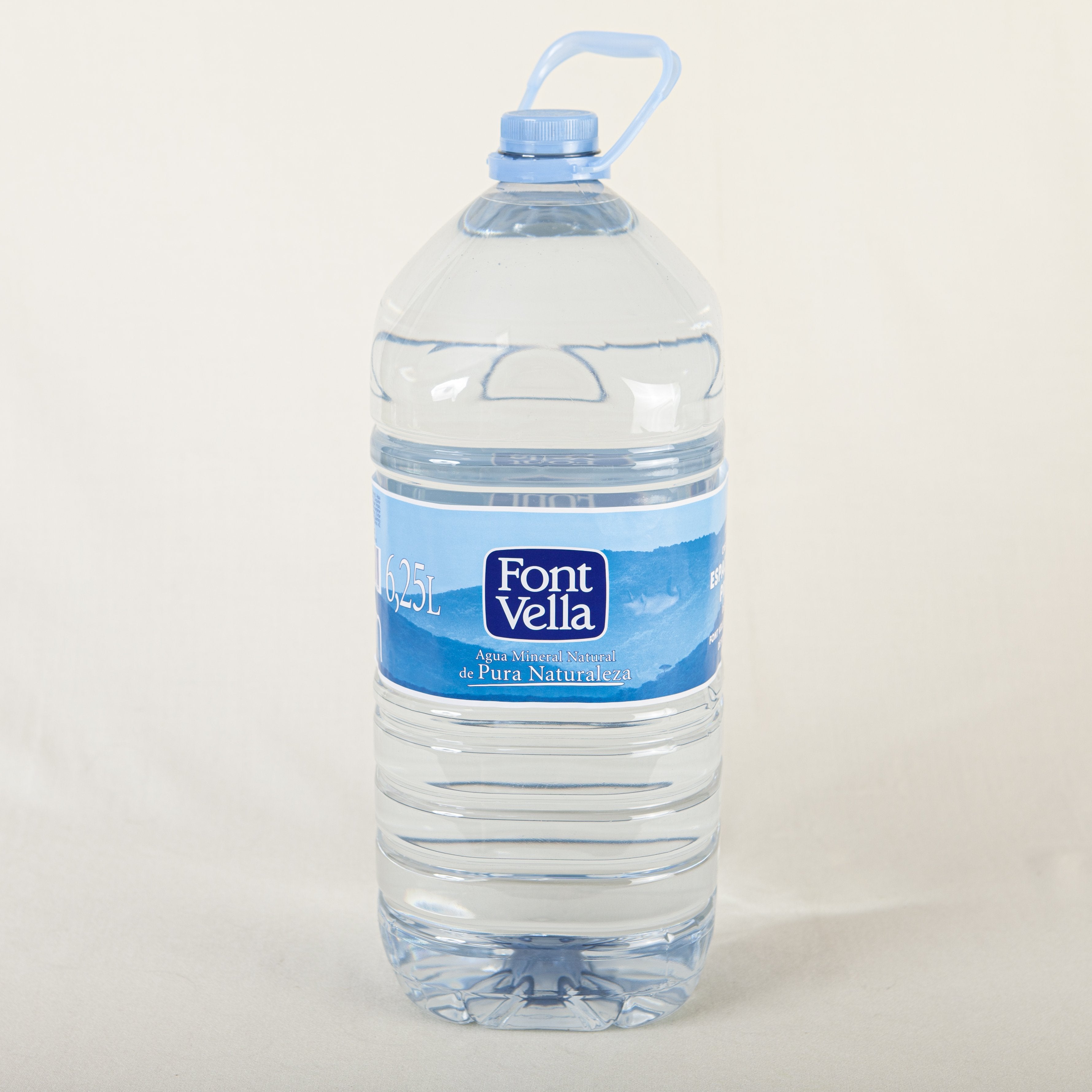 Agua destilada 25l